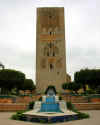 hassan_mosque_2.JPG (54514 bytes)